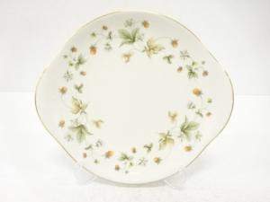 Royal Doulton　ロイヤルドルトン　ストロベリークリーム　B&Bプレート　洋食器
